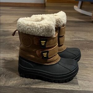 Joe Fresh Brown and Black Winter Boots Toddler Size 5